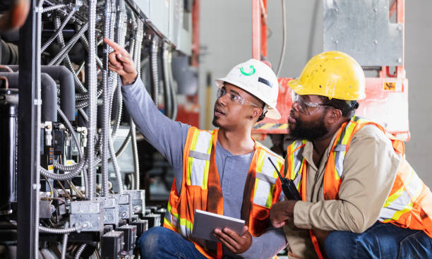 Best Affordable Emergency Electrician  in Hobart, OK
